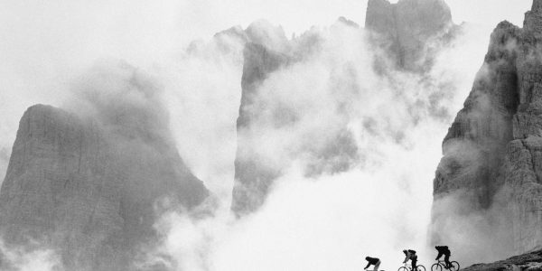 bikers mountain bikers mountain